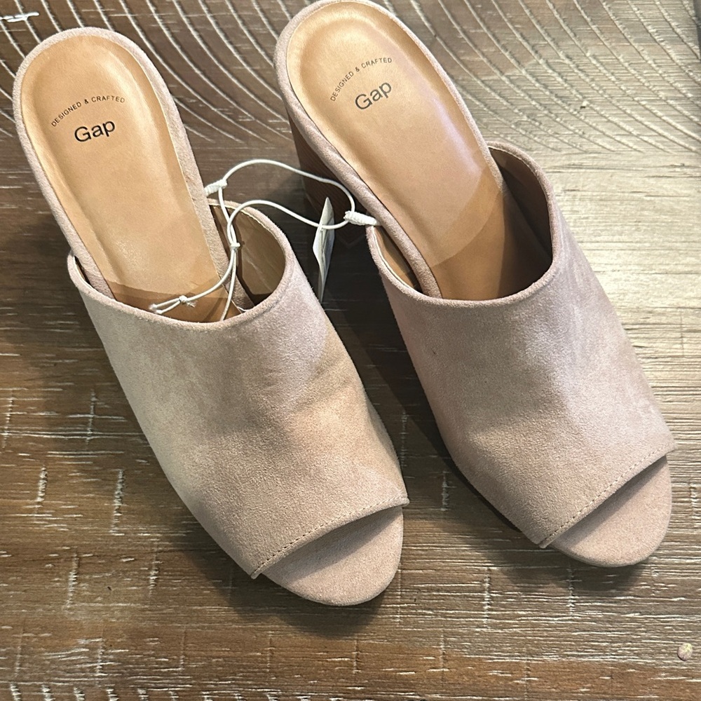 GAP Women's Beige Suede Mules